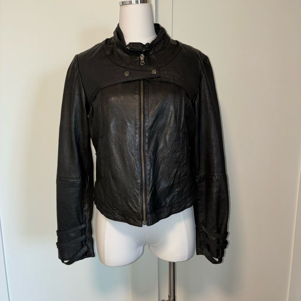 Sleek Black Leather Jacket for Women